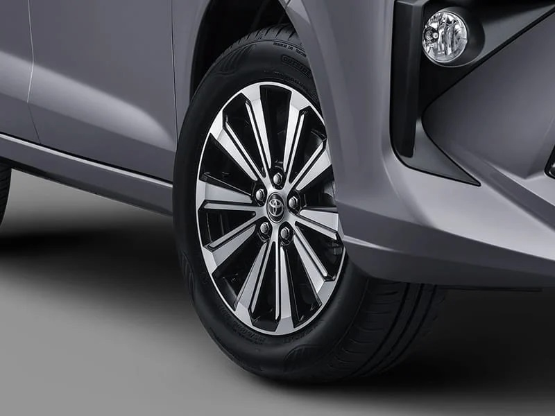 Toyota Avanza 2022 dùng vành 15 inch hoặc 16 inch