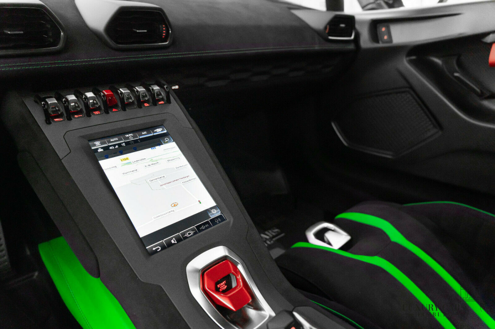 Sức mạnh của siêu xe Lamborghini Huracan STO vẫn đến từ khối động cơ V10, dung tích 5.2 lít, mang đến công suất tối đa 640 mã lực và mô-men xoắn cực đại 565 Nm tương tự như phiên bản Huracan EVO nhưng trải nghiệm lái, hệ thống treo được phát triển theo các mẫu xe đua. Lamborghini Huracan STO tăng tốc từ vị trí xuất phát lên 100 km/h chỉ trong thời gian 3 giây, trước khi lao đến tốc độ tối đa là 310 km/h. Sức mạnh của siêu xe Lamborghini Huracan STO vẫn đến từ khối động cơ V10, dung tích 5.2 lít, mang đến công suất tối đa 640 mã lực và mô-men xoắn cực đại 565 Nm tương tự như phiên bản Huracan EVO nhưng trải nghiệm lái, hệ thống treo được phát triển theo các mẫu xe đua. Lamborghini Huracan STO tăng tốc từ vị trí xuất phát lên 100 km/h chỉ trong thời gian 3 giây, trước khi lao đến tốc độ tối đa là 310 km/h.