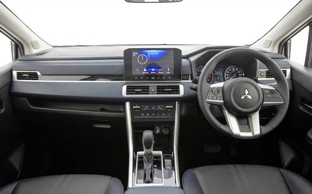 Nội thất bên trong Mitsubishi Xpander Cross 2022