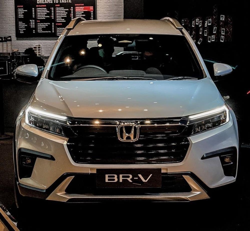 Cận cảnh thiết kế đầu xe của Honda BR-V 2022