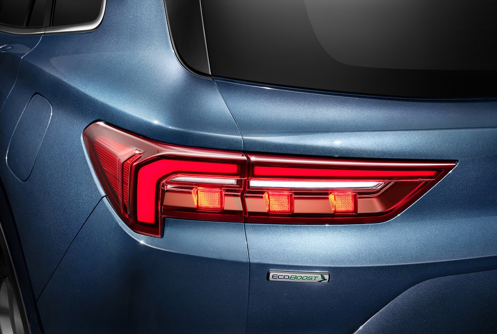 Cận cảnh cụm đèn hậu với thiết kế 3D của Ford Equator Sport 2022