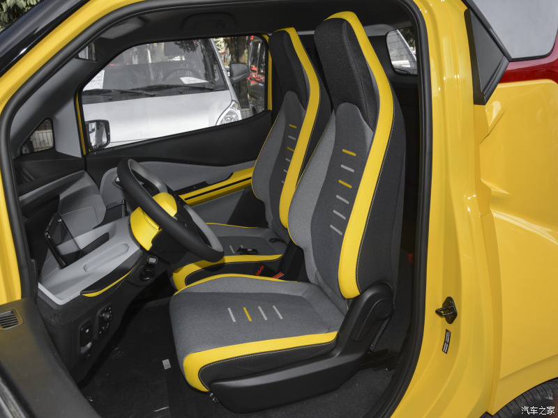 Wuling NanoEV 2022 chỉ có 2 chỗ ngồi