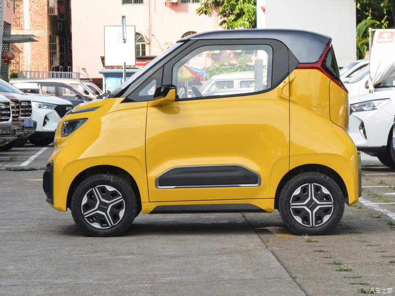 Wuling NanoEV 2022 có kích thước rất nhỏ gọn