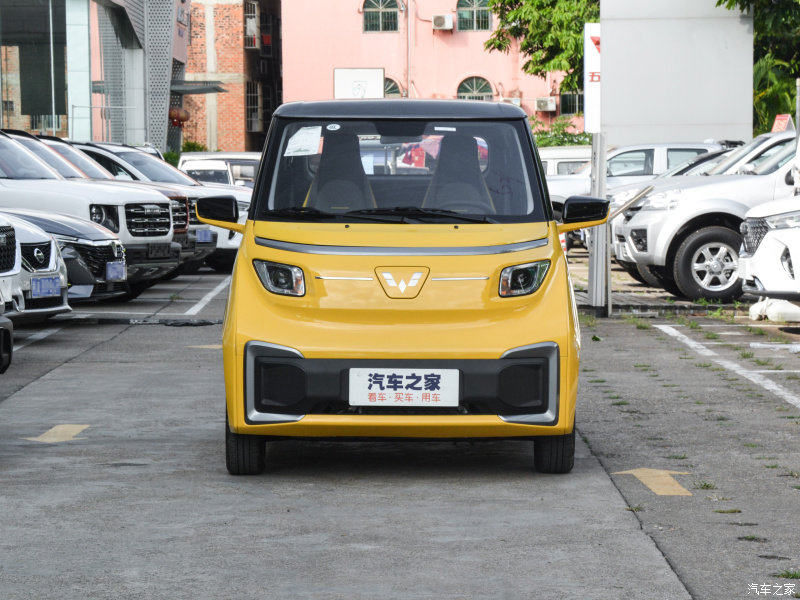Thiết kế đầu xe của Wuling NanoEV 2022