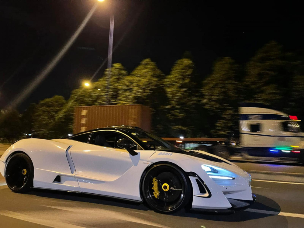 Bạch m&atilde; McLaren 720S độ N-Largo của Tống Đ&ocirc;ng Khu&ecirc;
