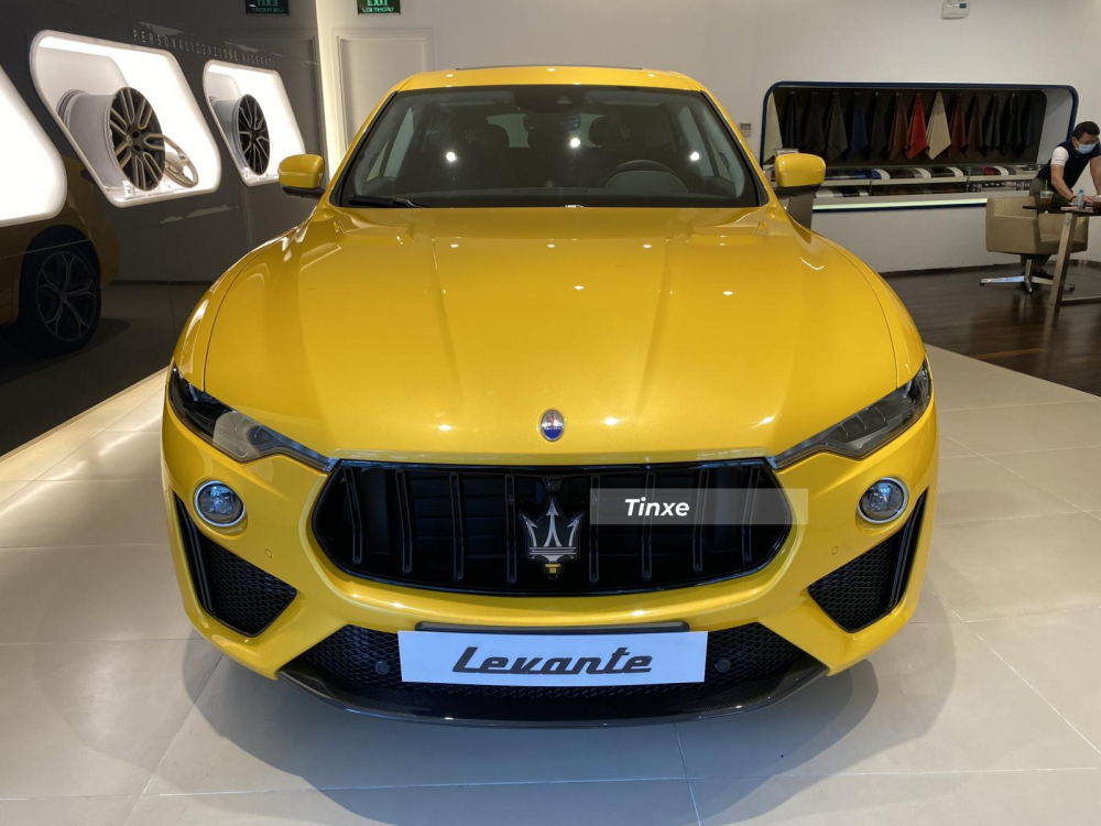 Cận cảnh Maserati Levante Trofeo màu vàng độc nhất Việt Nam, giá trải nghiệm hơn 14 tỷ đồng Cận cảnh Maserati Levante Trofeo màu vàng độc nhất Việt Nam, giá trải nghiệm hơn 14 tỷ đồng