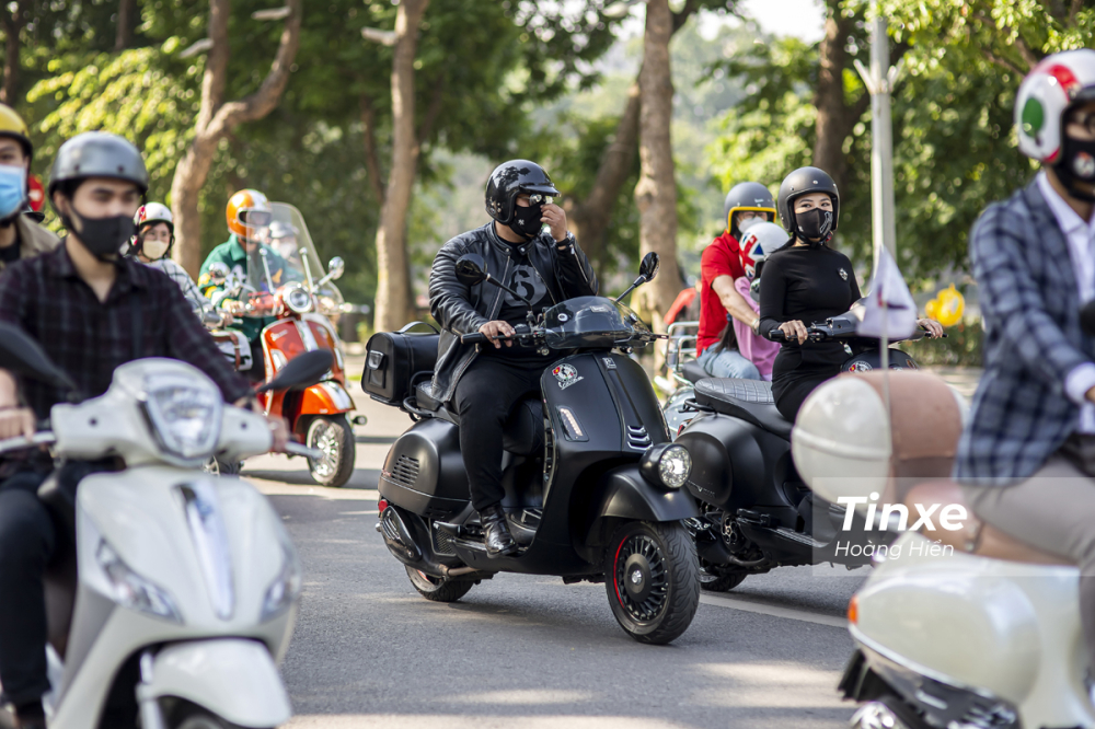 Chiếc Vespa GTV mang phong cách all Black Chiếc Vespa GTV mang phong cách all Black