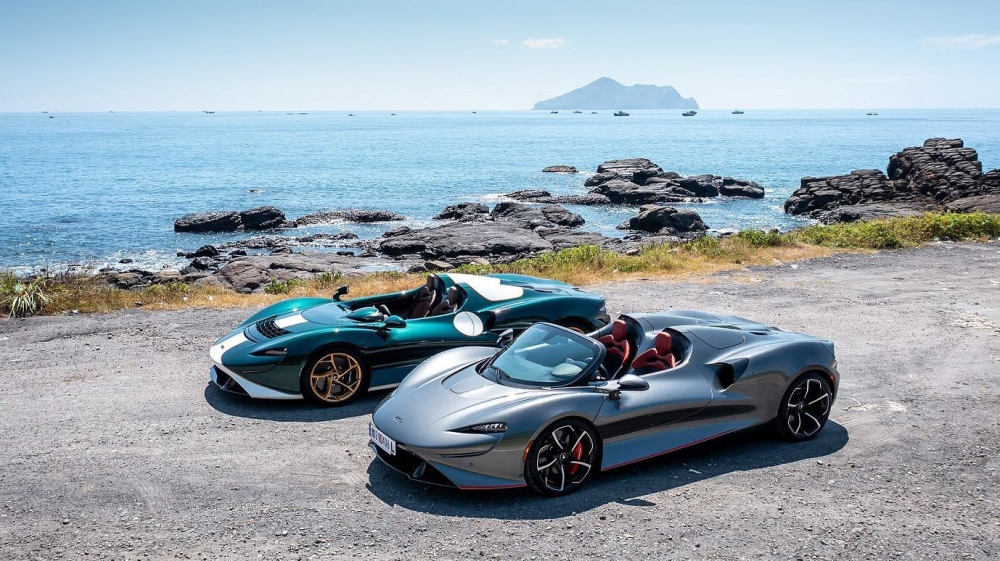 McLaren Elva phi&ecirc;n bản c&oacute; k&iacute;nh l&aacute;i rục rịch b&agrave;n giao cho kh&aacute;ch h&agrave;ng, mở rộng cơ hội về Việt Nam