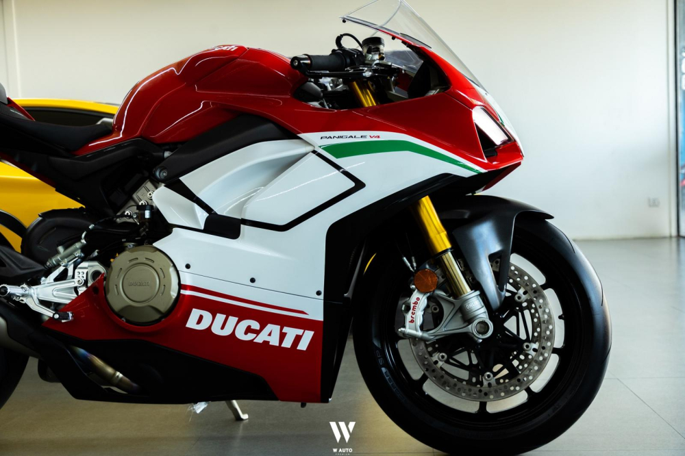 Chi tiết Ducati Panigale V4 Speciale của Hoàng Kim Khánh mới tậu, sẽ về nhà cùng Koenigsegg Regera
