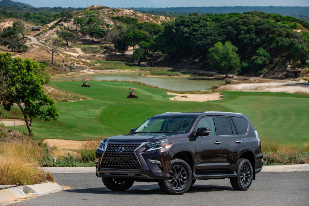 Lexus GX 2022.