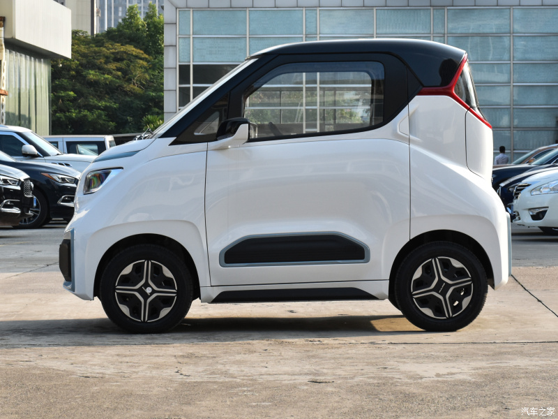 Wuling NanoEV 2022 sở hữu kích thước nhỏ