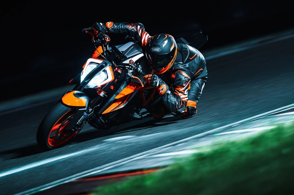 KTM 1290 Super Duke R EVO