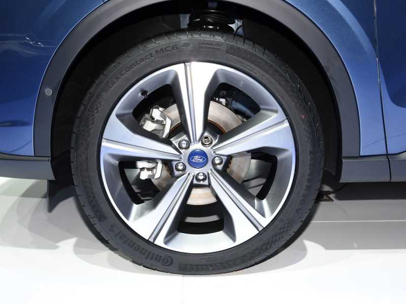 V&agrave;nh hợp kim 20 inch của Ford Equator Sport 2022 