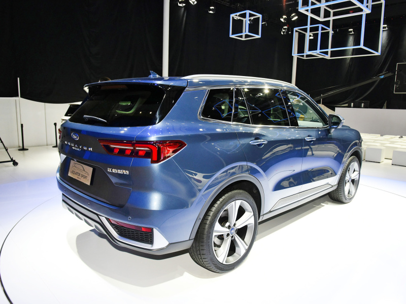 Ford Equator Sport 2022 c&oacute; hệ thống an to&agrave;n Ford Co-Pilot360