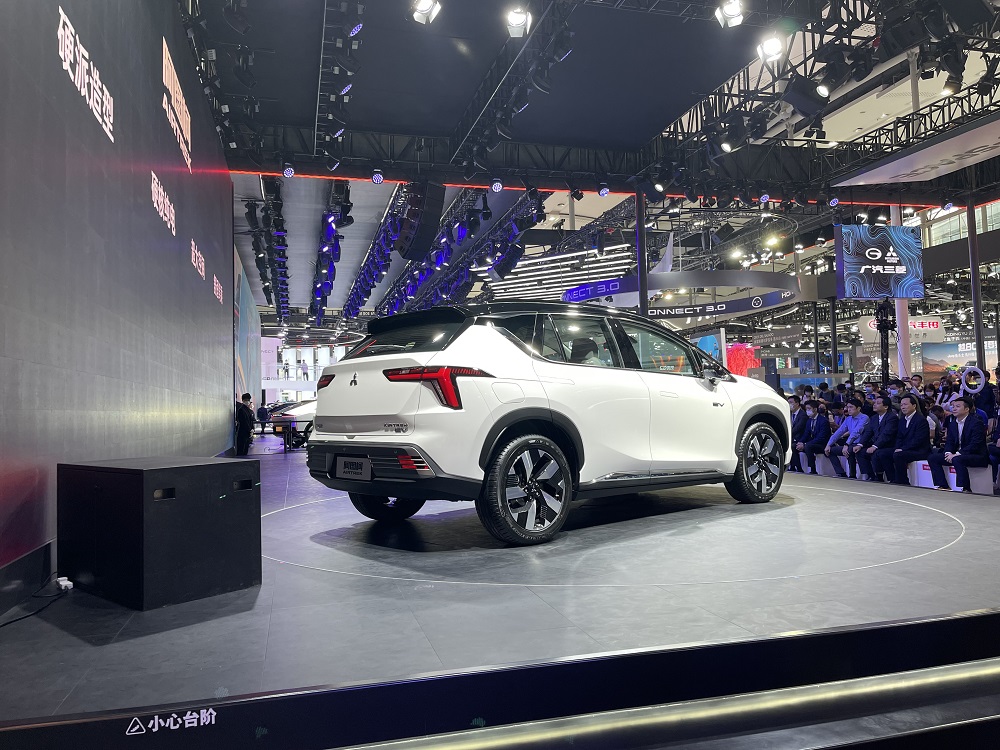 Thiết kế đằng sau của Mitsubishi Airtrek EV 2022 Thiết kế đằng sau của Mitsubishi Airtrek EV 2022