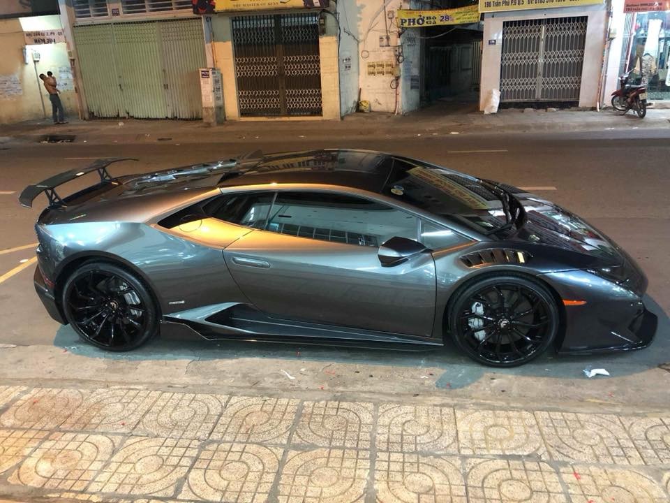 Thiết kế bên hông siêu xe Lamborghini Huracan LP610-4 độ Novara Edizione