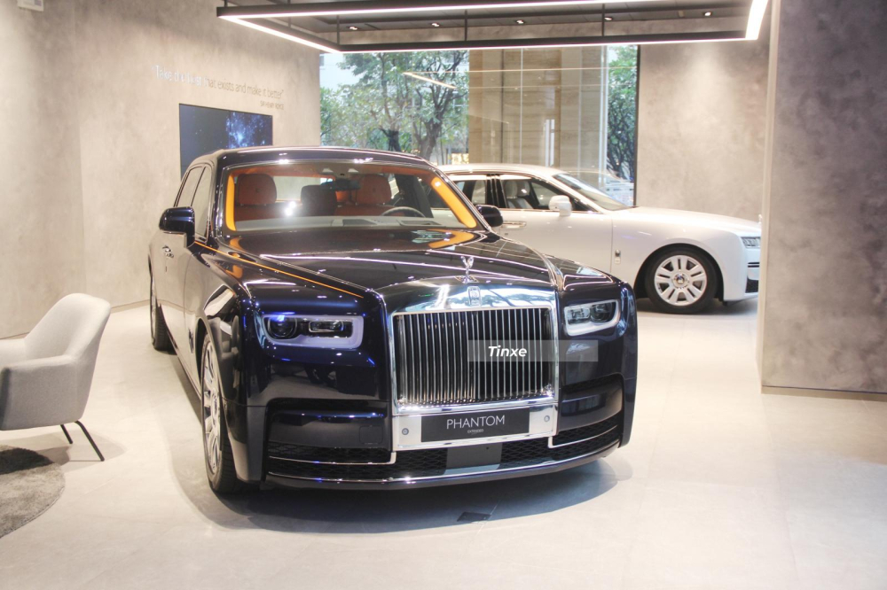 Rolls-Royce Phantom thế hệ thứ 8 tăng sức mạnh hơn 110 m&atilde; lực so với bản trước