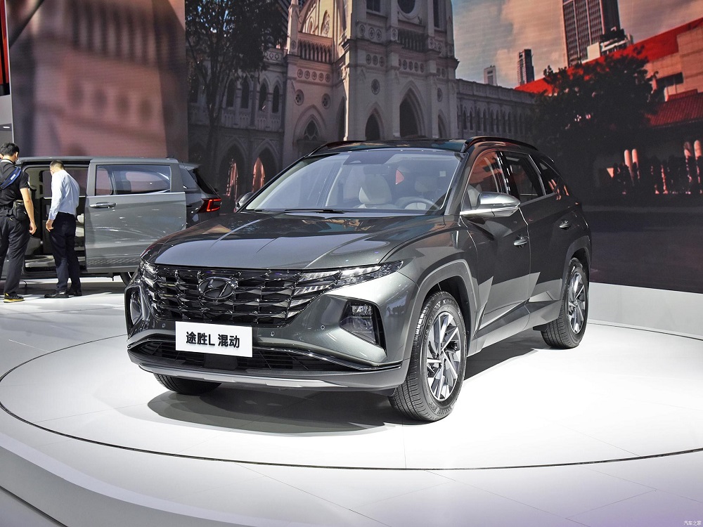 Thiết kế đầu xe của Hyundai Tucson L Hybrid 2022