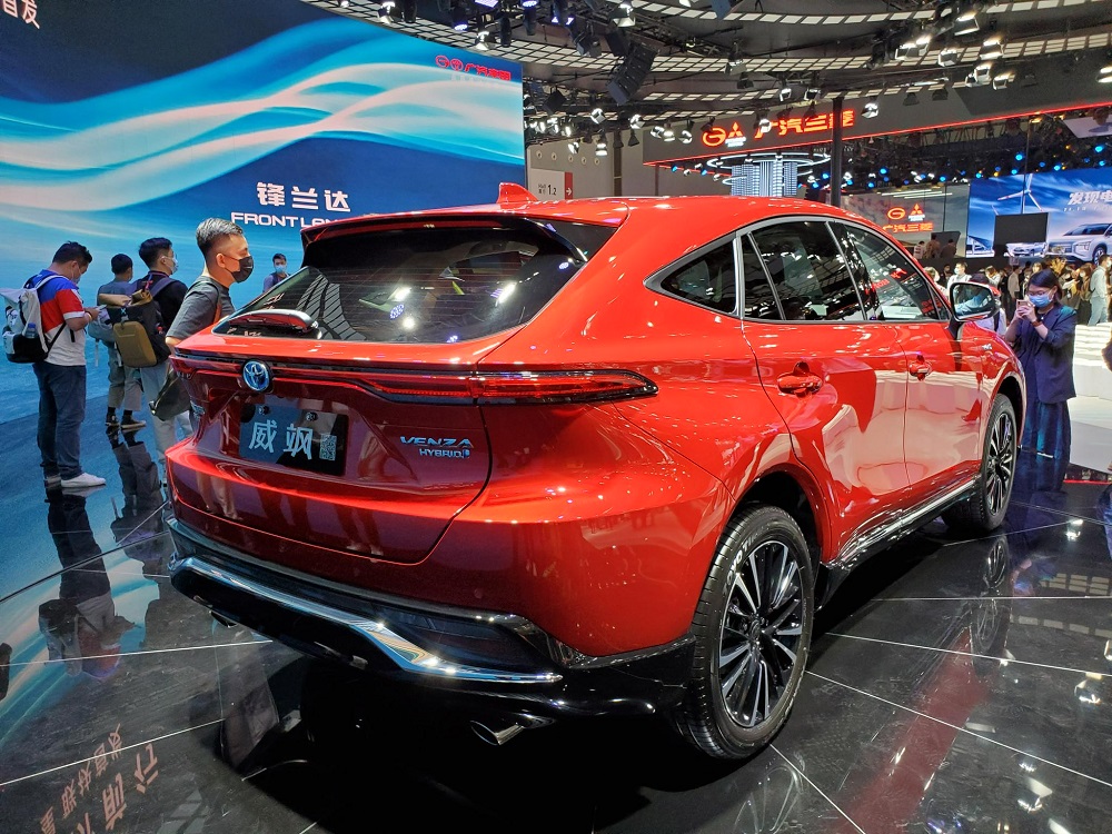 Toyota Venza 2022 phiên bản hybrid