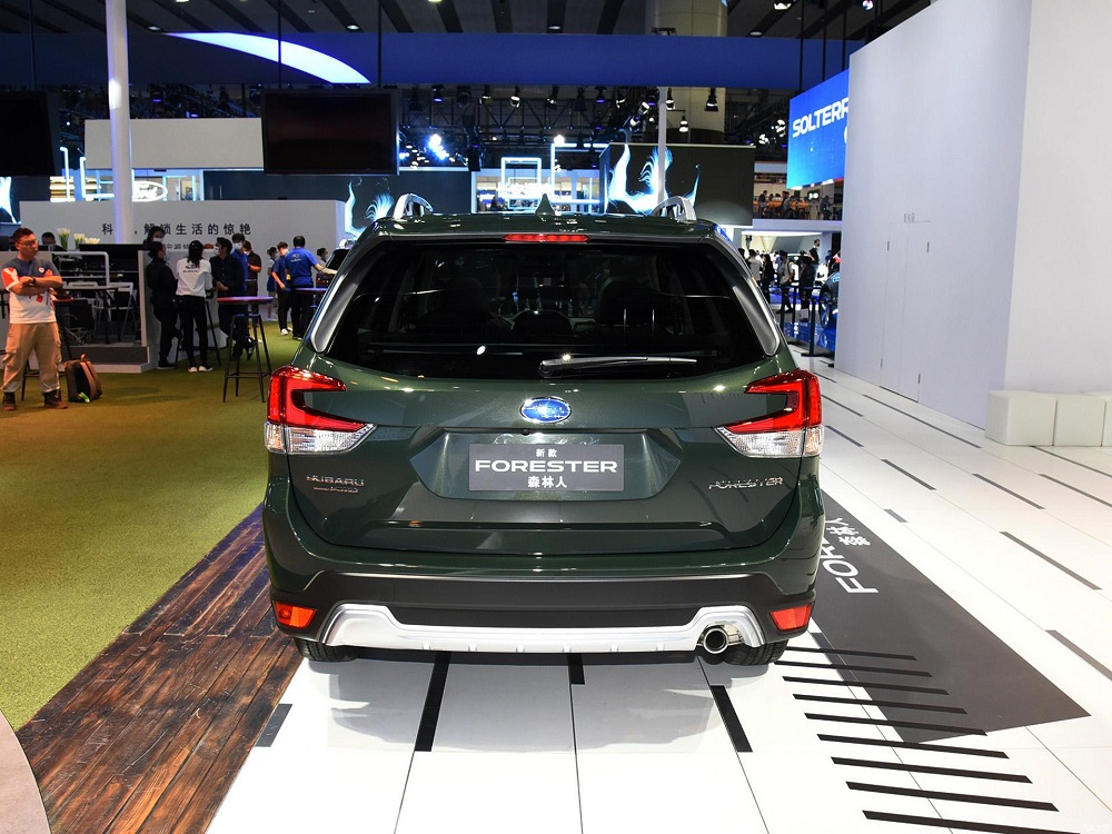 Subaru Forester 2022 được trang bị cửa cốp chỉnh điện