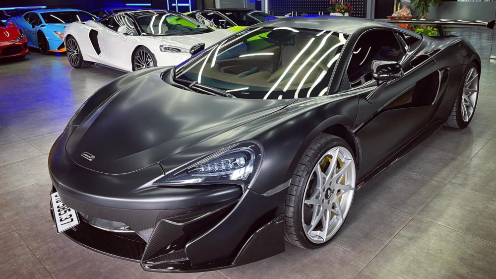 Cận cảnh nhan sắc của siêu xe McLaren 570S độ Vorsteiner