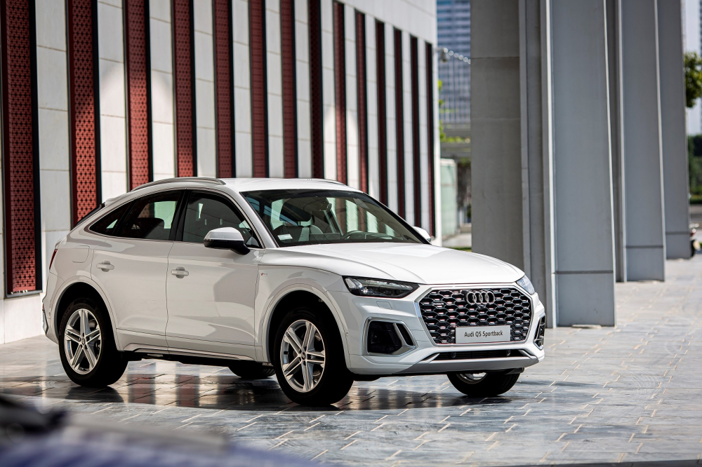 Với sự thành công của mẫu SUV Q5, không lạ khi Audi Việt Nam bổ sung thêm phiên bản Sportback để hoàn thiện dải sản phẩm.