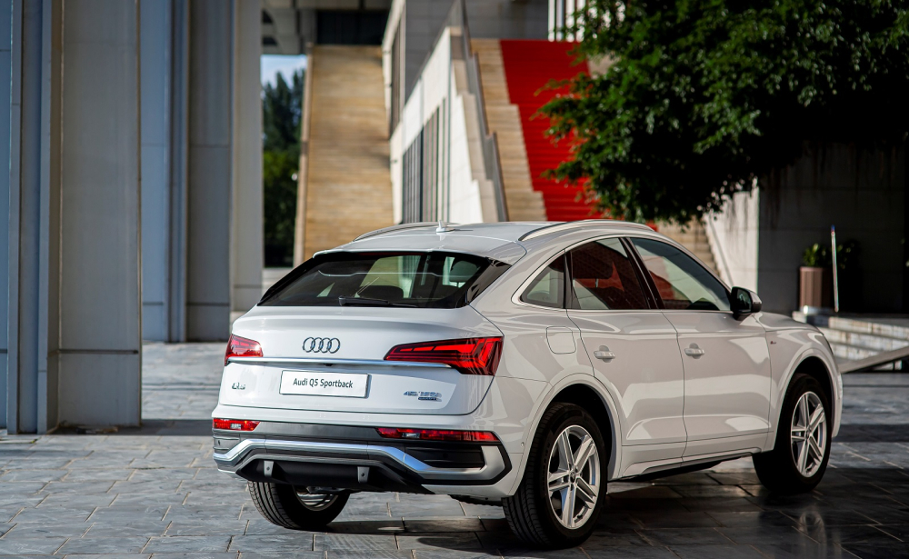 Thiết kế đuôi sau của Audi Q5 Sportback 2021.