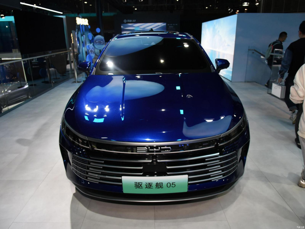 Đầu xe của BYD Destroyer 05