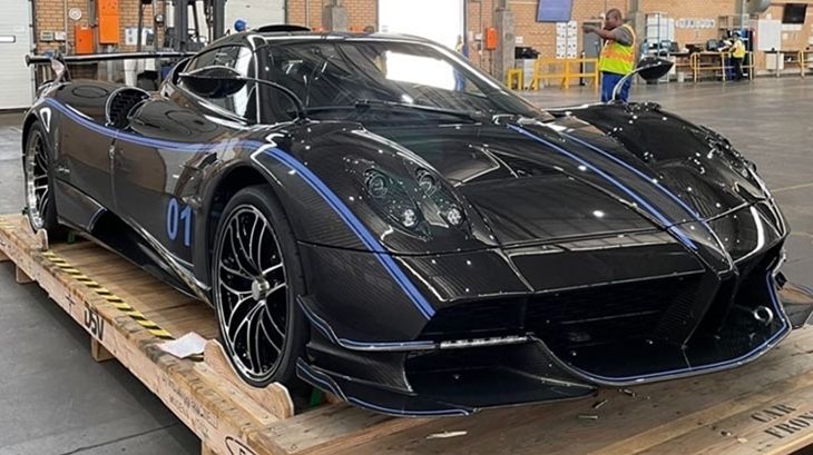 Đại gia Campuchia tậu Pagani Huayra Roadster BC Đại gia Campuchia tậu Pagani Huayra Roadster BC