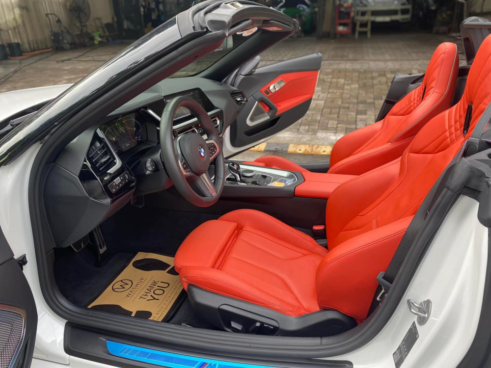 Nội thất xe BMW Z4 của Minh Nhựa