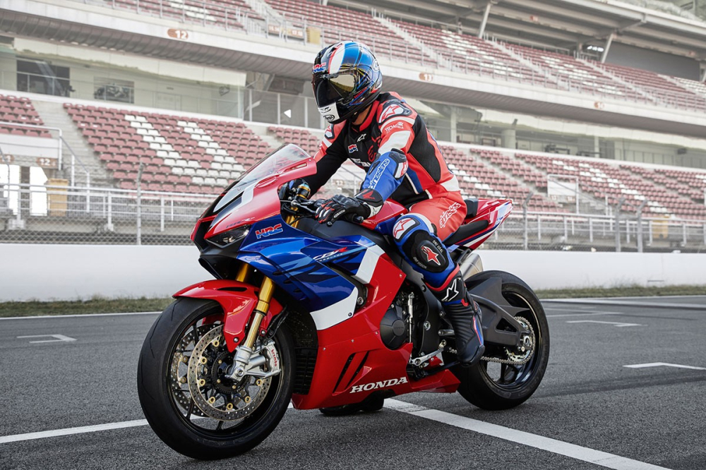 Honda CBR1000RR-R Fireblade SP Honda CBR1000RR-R Fireblade SP