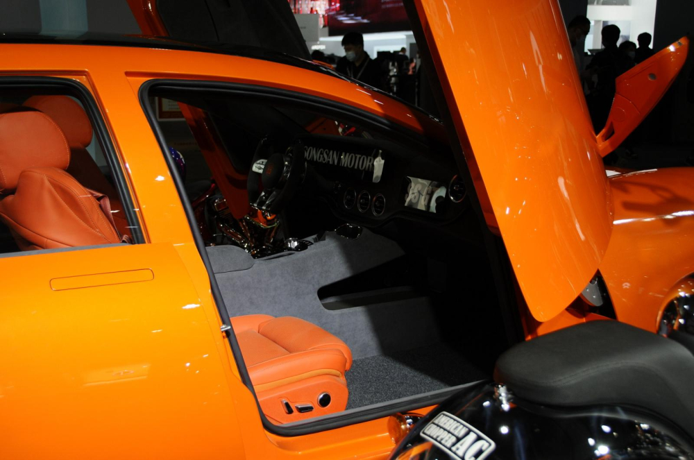 G&oacute;c nh&igrave;n nội thất của Songsan Motors SS GT