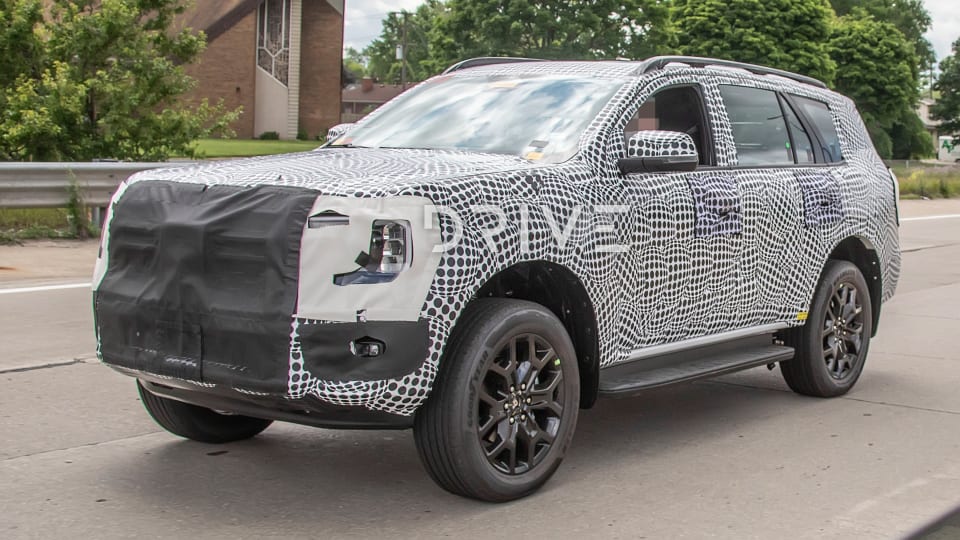 Ford Everest 2022 bị bắt gặp trên đường thử Ford Everest 2022 bị bắt gặp trên đường thử