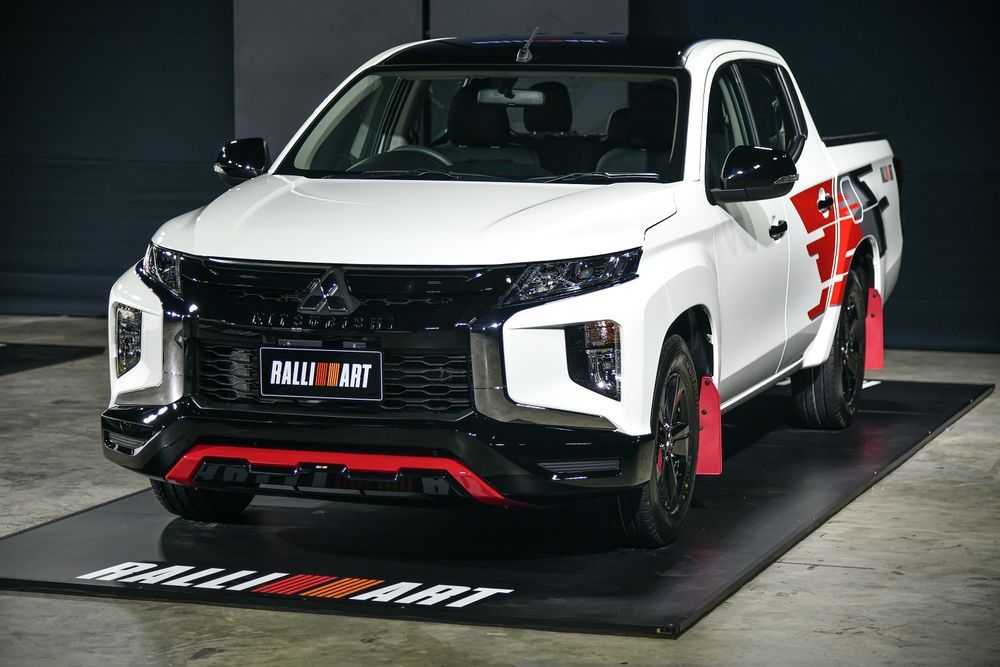 Mitsubishi Triton Ralliart 2022 được thiết kế theo phong cách xe đua Mitsubishi Triton Ralliart 2022 được thiết kế theo phong cách xe đua