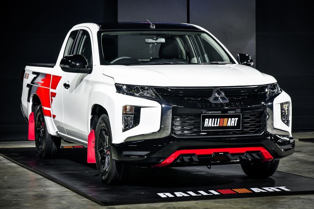 Ford Ranger 2022 vừa trình làng, Mitsubishi Triton liền có thêm phiên bản Ralliart mới Ford Ranger 2022 vừa trình làng, Mitsubishi Triton liền có thêm phiên bản Ralliart mới