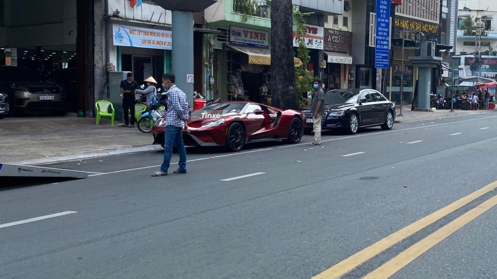 Hiện đây là 1 trong 2 chiếc siêu xe Ford GT thế hệ mới được mang về nước