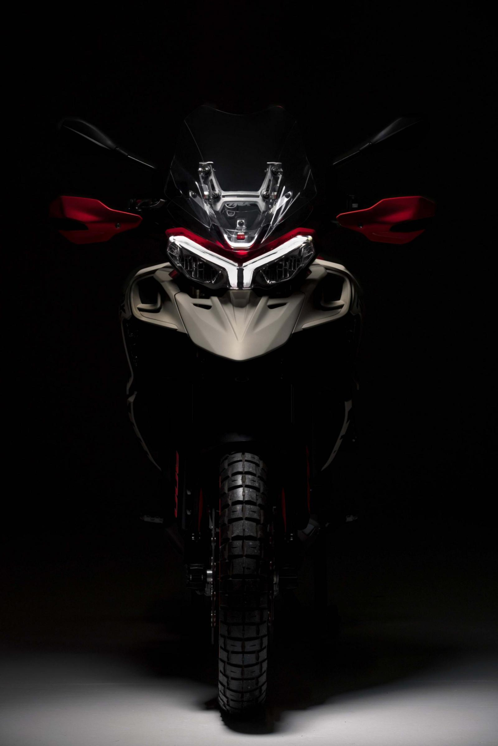 Benelli TRK 800 2022