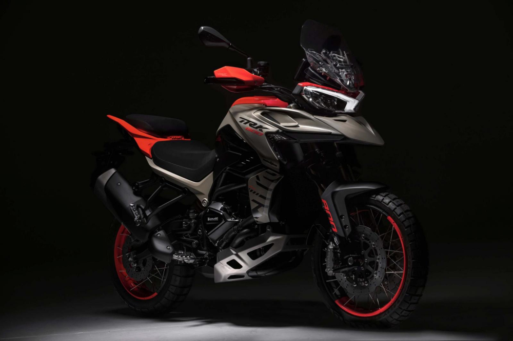 Benelli TRK 800 2022