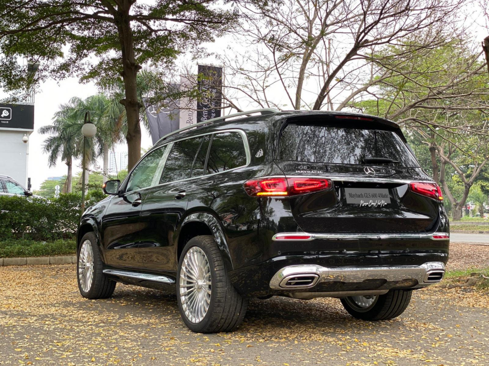 Thiết kế đuôi xe Mercedes-Maybach GLS 600