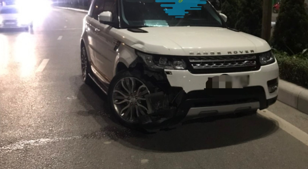 Còn đây là hư hỏng của xe Range Rover Sport