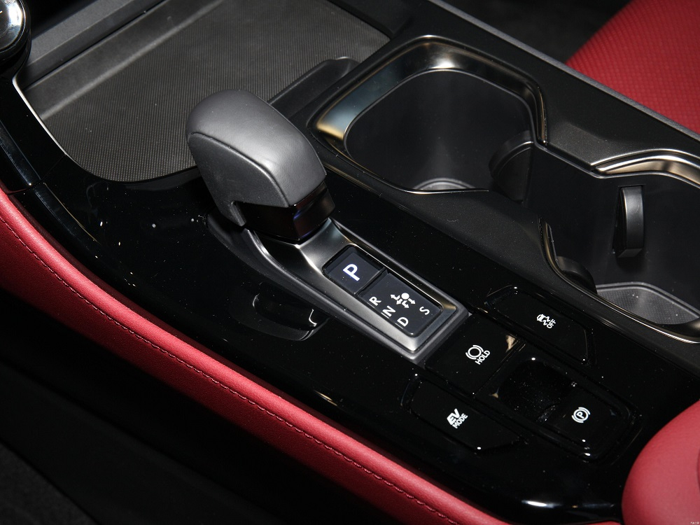 Cụm điều khiển trung tâm của Lexus NX 2022