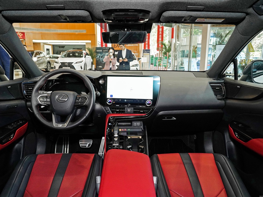 Nội thất bên trong Lexus NX 2022