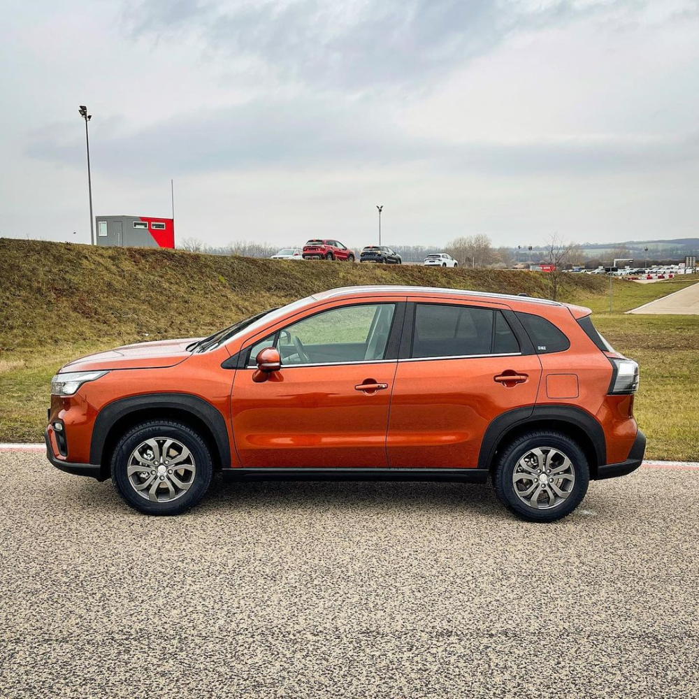 Suzuki SX4 S-Cross 2022 không thay đổi về kích thước
