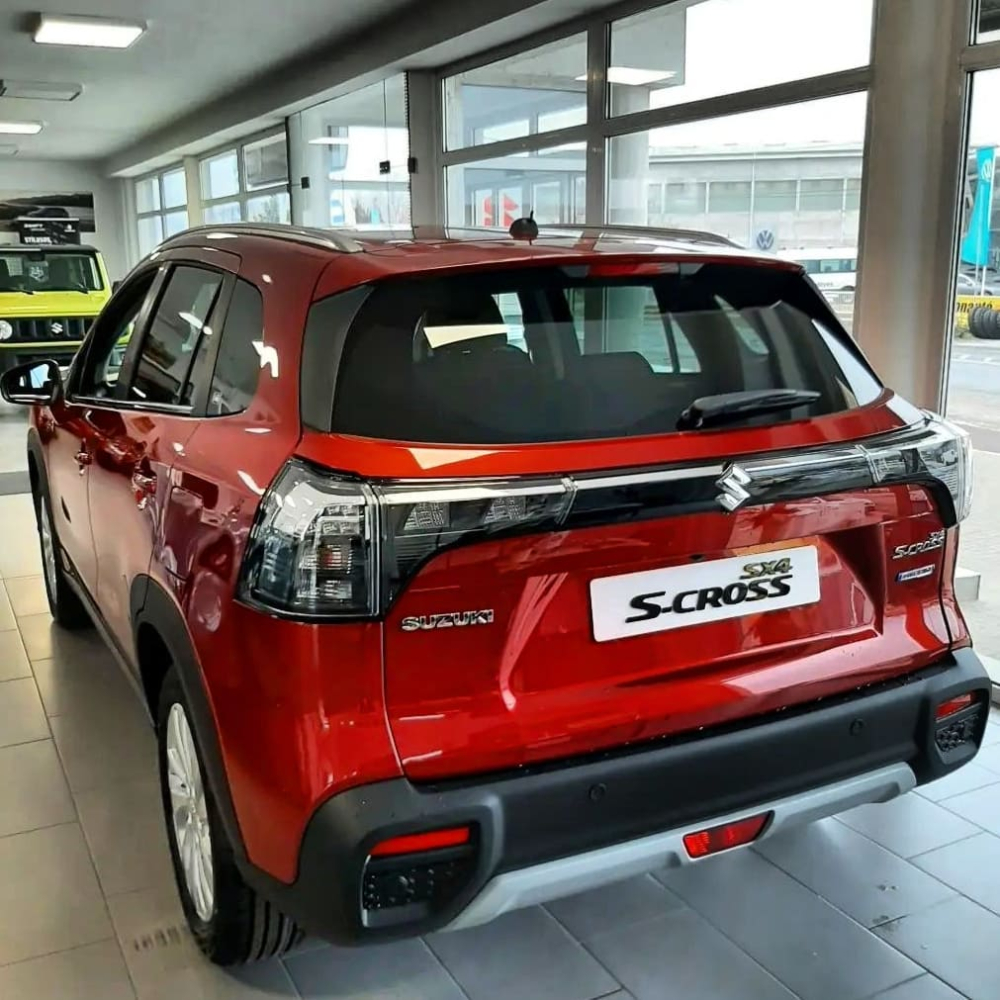 Suzuki SX4 S-Cross 2022 có 7 túi khí