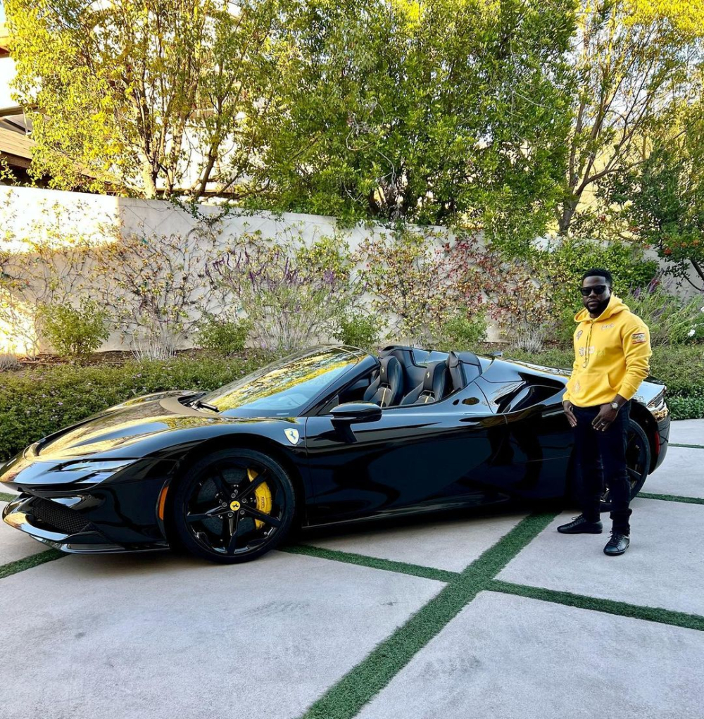 Nam diễn viên hài Kevin Hart tậu siêu xe mui trần Ferrari SF90 Spider đang được nhiều đại gia Việt nhắm đến Nam diễn viên hài Kevin Hart tậu siêu xe mui trần Ferrari SF90 Spider đang được nhiều đại gia Việt nhắm đến