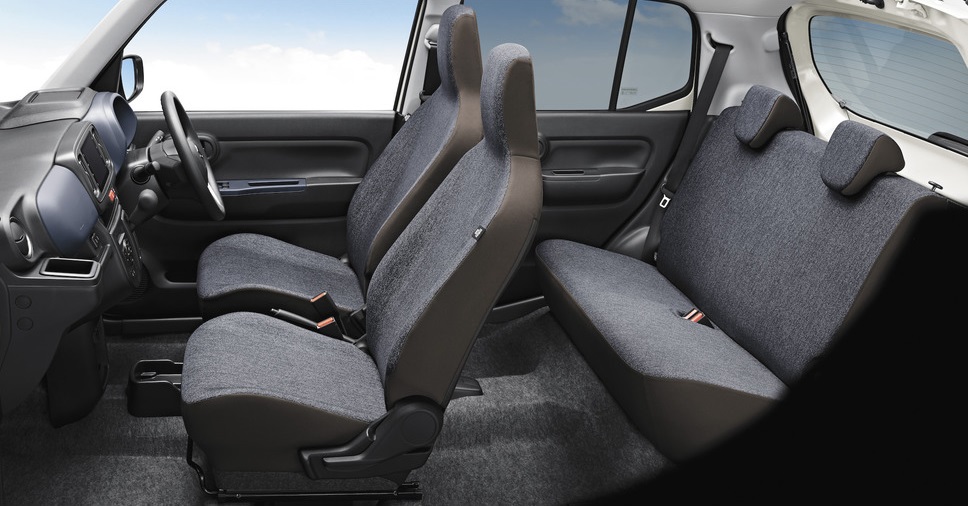 Ghế bọc nỉ của Suzuki Alto 2022