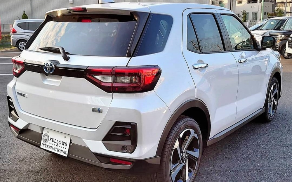 Toyota Raize Hybrid 2022 chỉ ti&ecirc;u thụ 3,57 l&iacute;t xăng/100 km