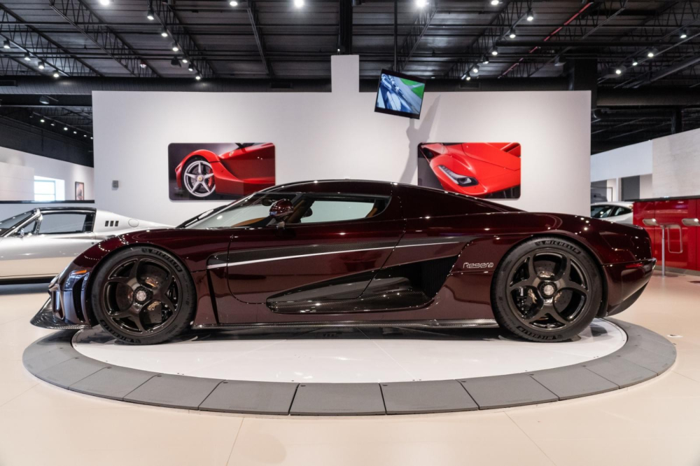 Koenigsegg Regera sẽ sắp về Việt Nam, hiện xe đã có mặt trong showroom xe của người Việt ở Campuchia