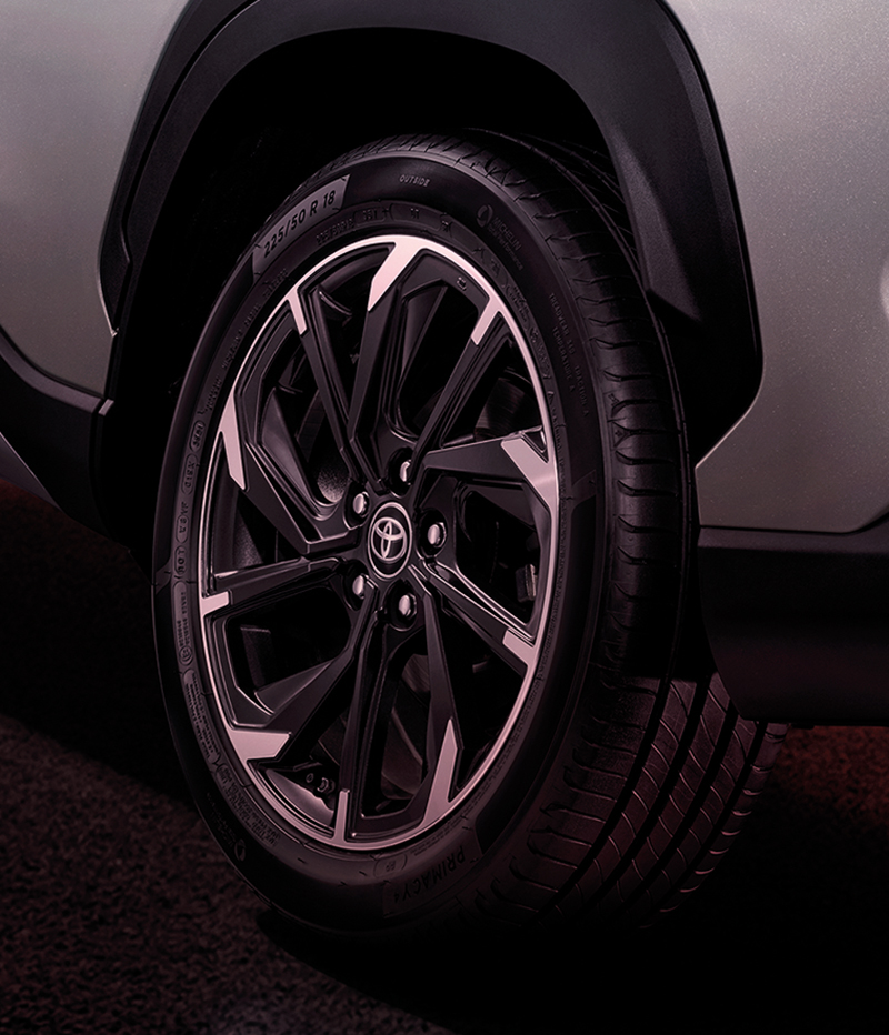 Bộ vành 18 inch của Toyota Corolla Cross GR Sport 2022 Bộ vành 18 inch của Toyota Corolla Cross GR Sport 2022