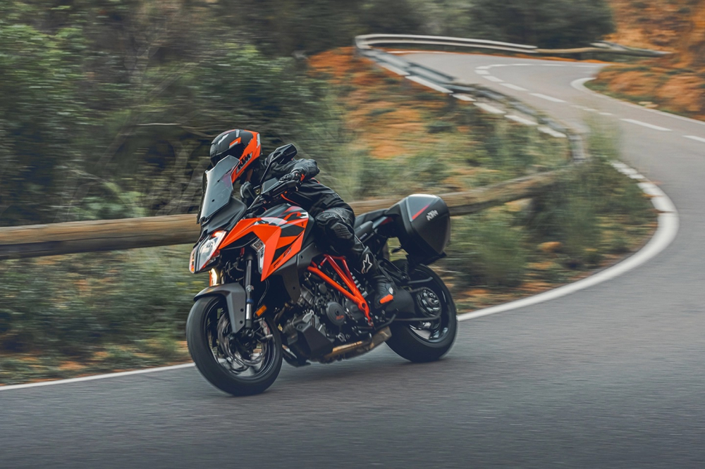 KTM 1290 Super Duke GT 2022 KTM 1290 Super Duke GT 2022